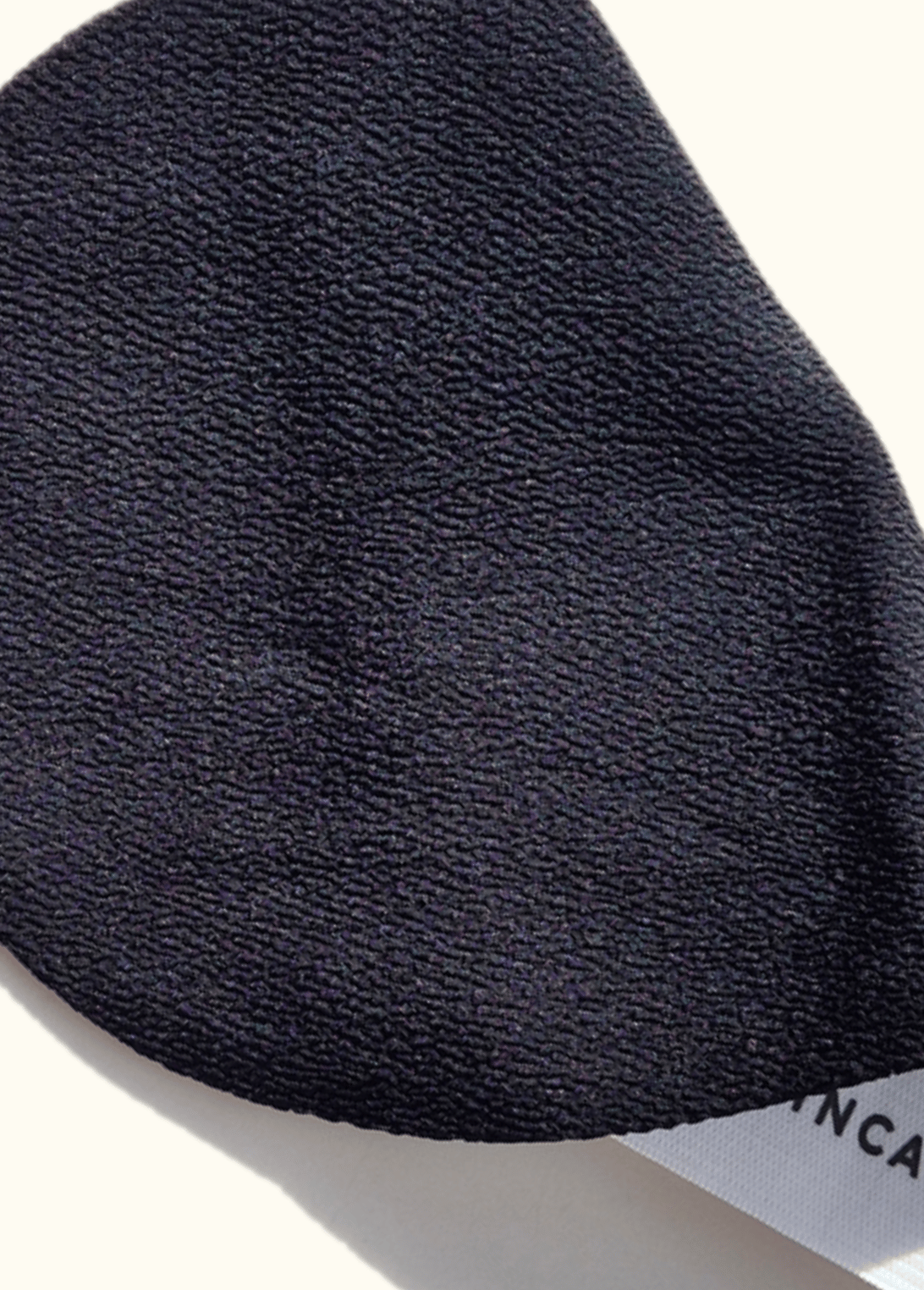 BODY EXFOLIATING MITT Reusable. Durable. Ultra-refining